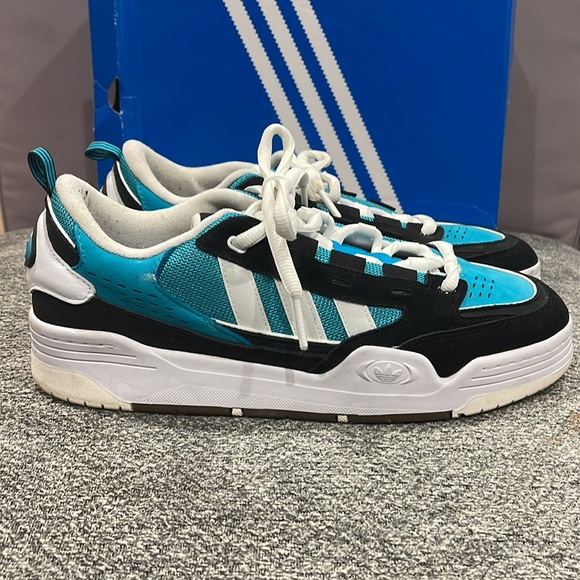 Adidas Sneakers - Picture 2 of 7